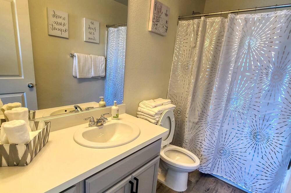 Photo of Bathroom in Roseville
