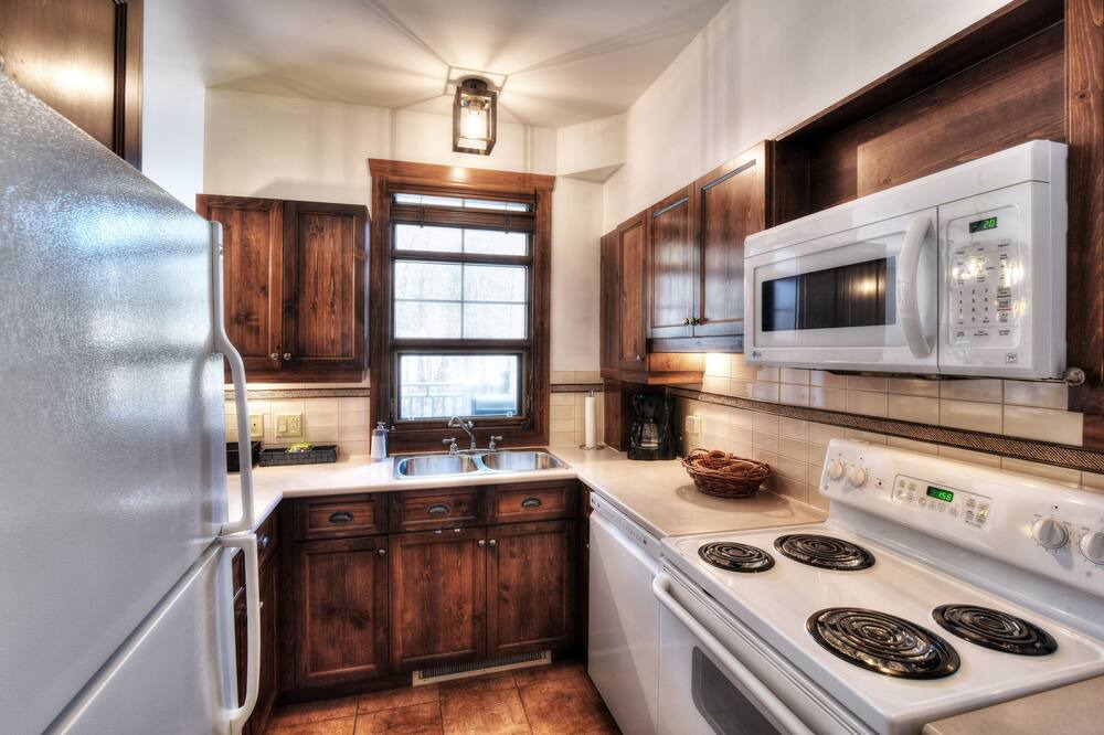 Photo of Kitchen in Tremblant-Les-Eaux
