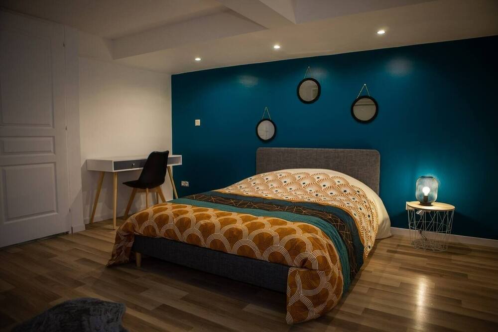 Photo of Bedroom in Miroir - Batignolles