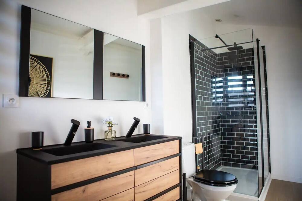 Photo of Bathroom in Miroir - Batignolles
