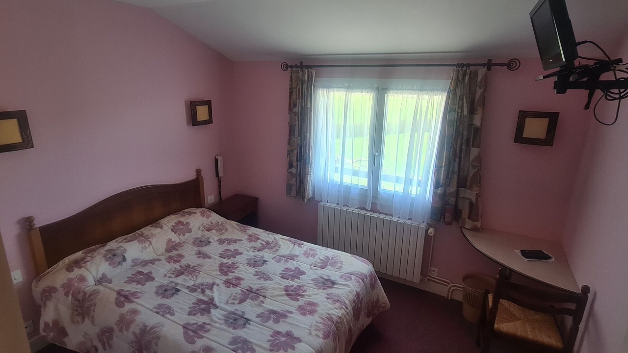 Photo of Bedroom in Polminhac