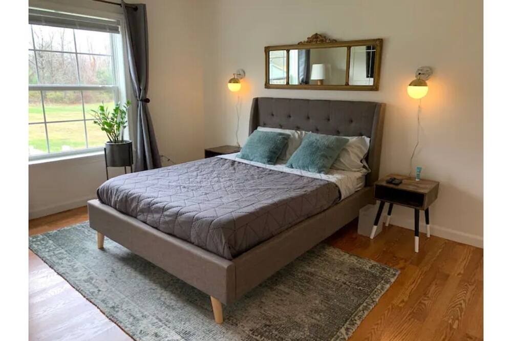 Photo of Bedroom in West Shokan