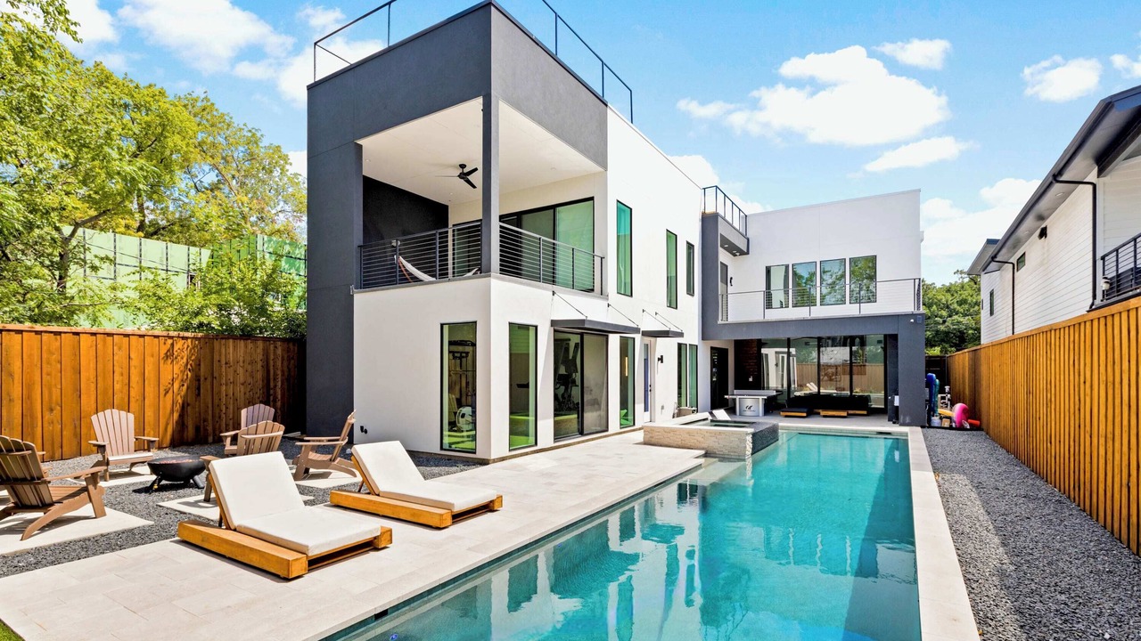 Photo of Outdoor in Knox - Henderson