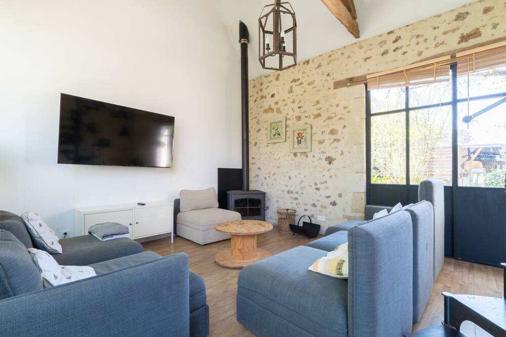 Photo of Livingroom in Thilouze