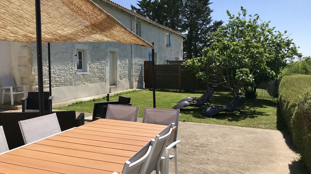 Photo of Outdoor in Saint-Jean-de-Liversay