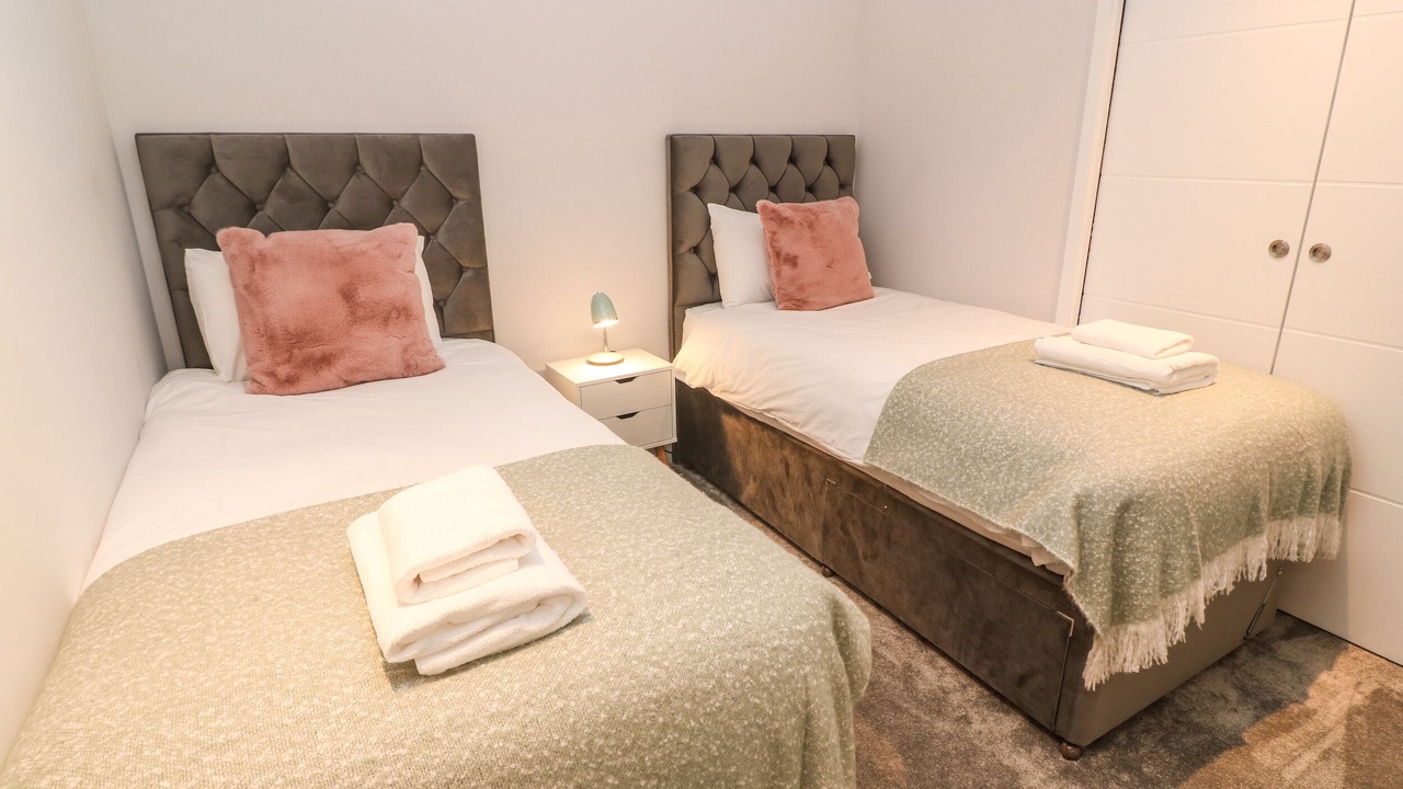 Photo of Others in Porth