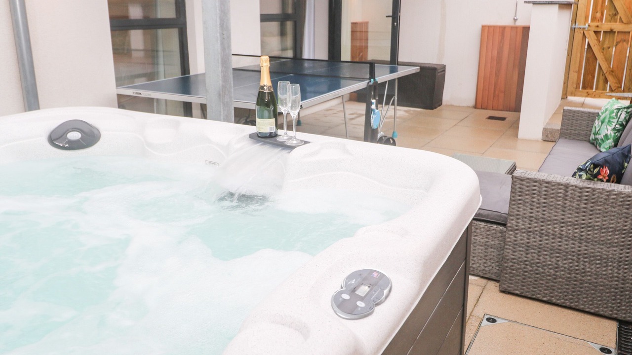 Photo of Others in Porth