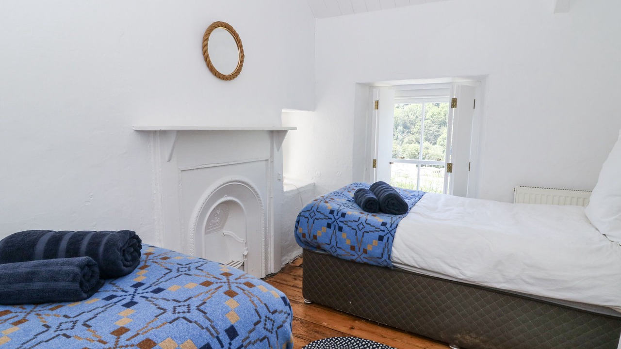 Photo of Others in Llandyssiliogogo