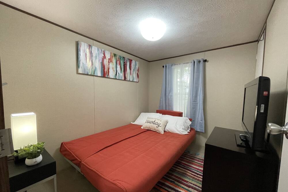 Photo of Bedroom in Willis