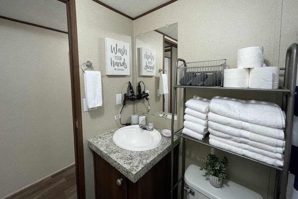 Photo of Bathroom in Willis