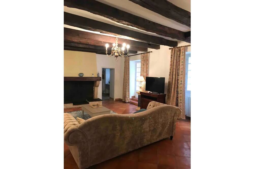 Photo of Livingroom in Gensac