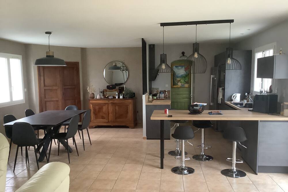 Photo of Bedroom in Saint-Paulet-de-Caisson