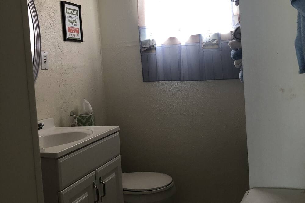 Photo of Bathroom in Harbor Beach
