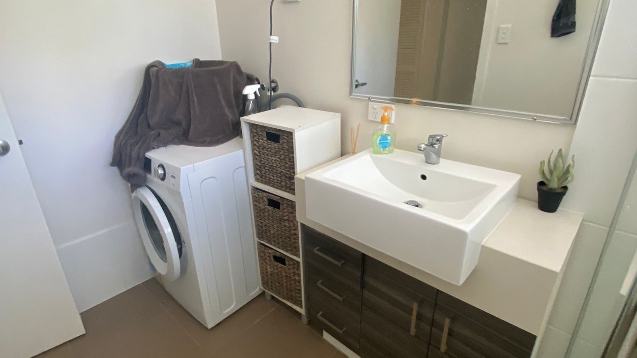 Photo of Others in Ashmore