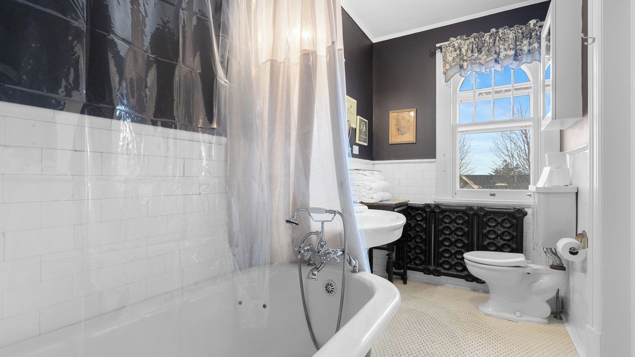 Photo of Bathroom in Congdon Park