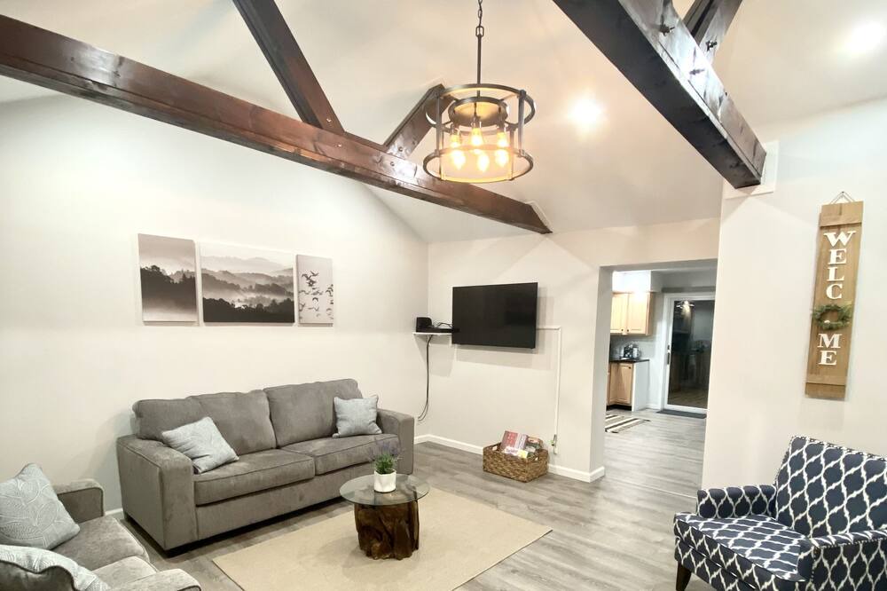 Photo of Livingroom in Dingmans Ferry