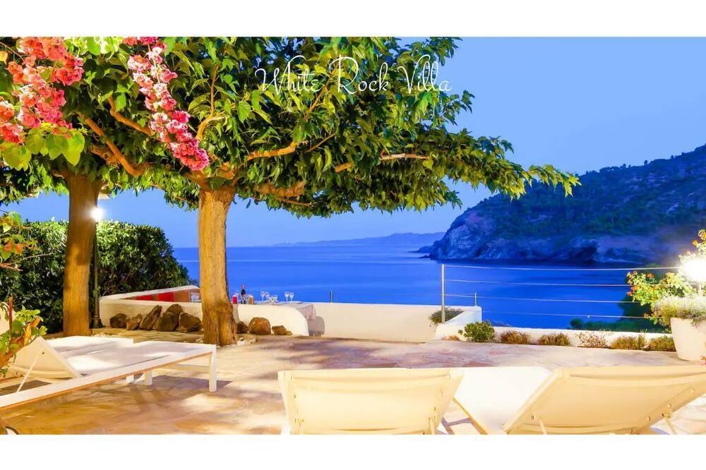 Photo of Patio Balcony in Colera