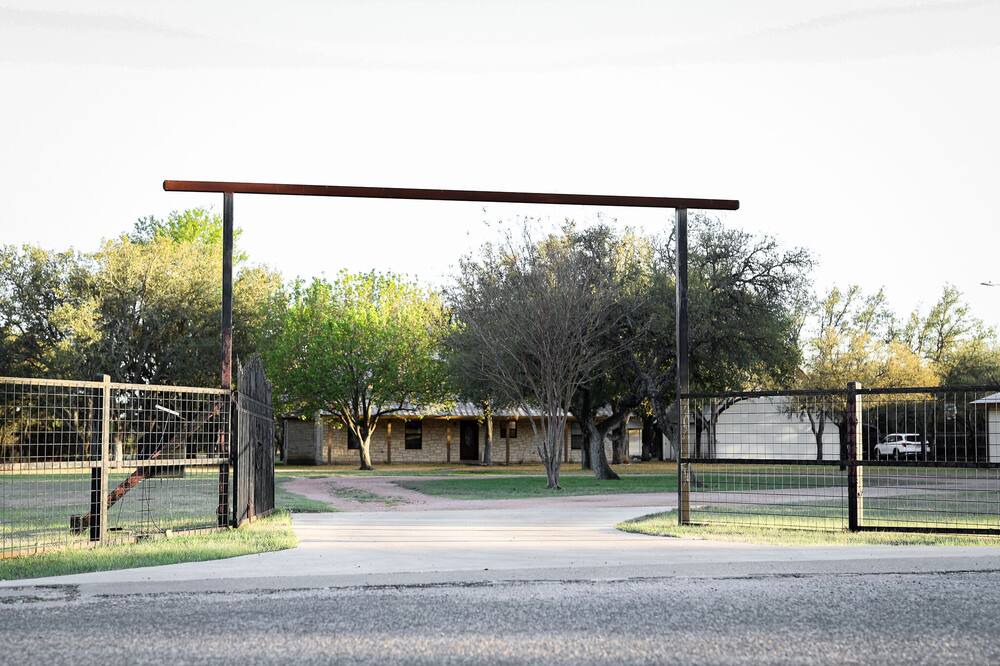 Photo of Others in Burnet