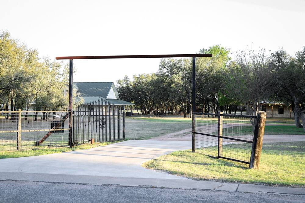 Photo of Others in Burnet