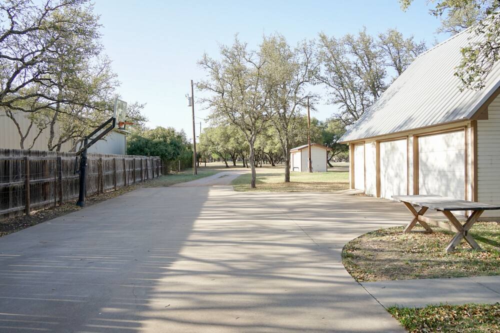 Photo of Outdoor in Burnet