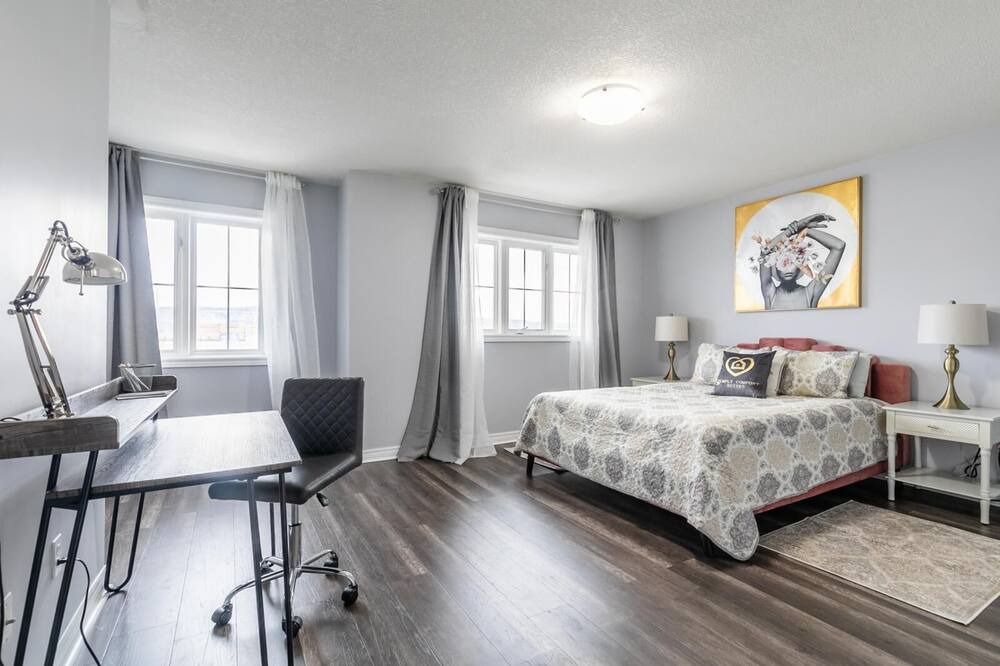 Photo of Bedroom in Stoney Creek
