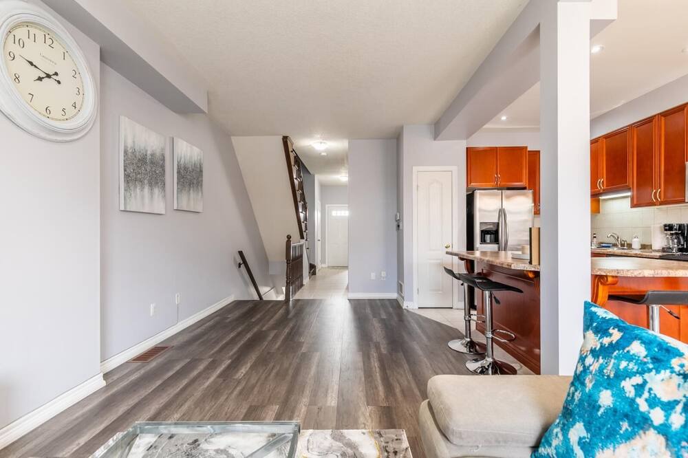 Photo of Bedroom in Stoney Creek