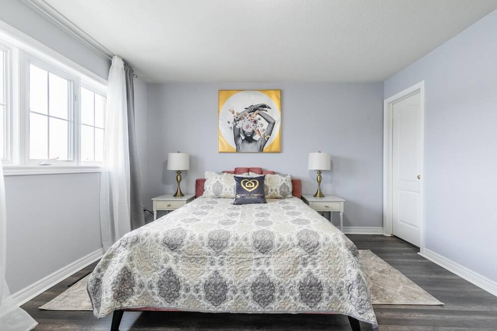 Photo of Bedroom in Stoney Creek