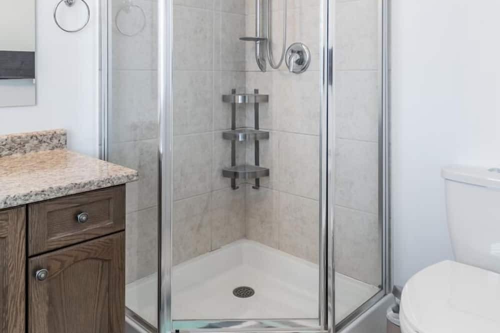 Photo of Bathroom in Stoney Creek
