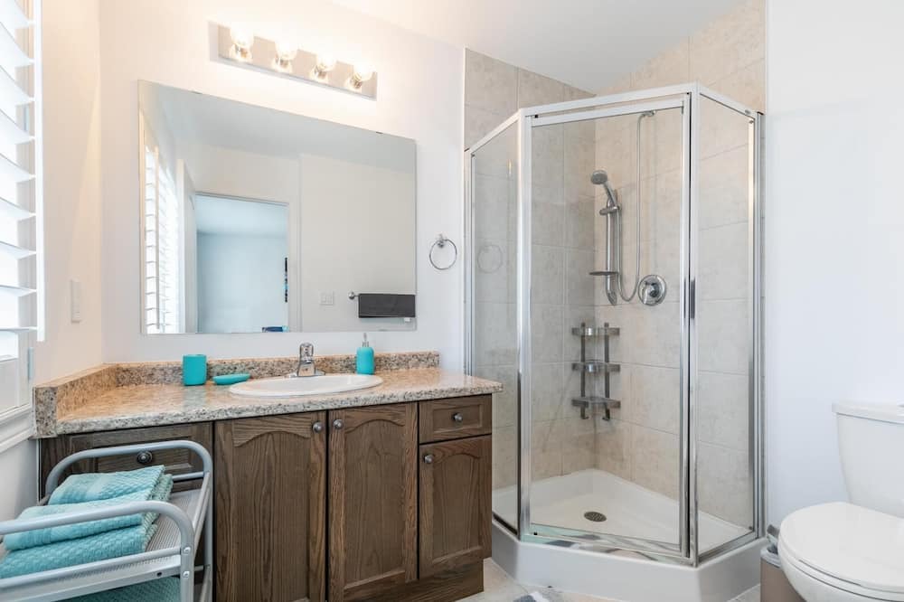 Photo of Bathroom in Stoney Creek