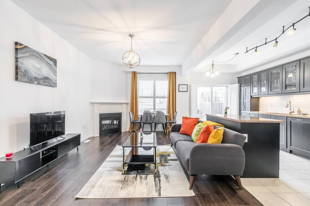 Photo of Livingroom in Stoney Creek