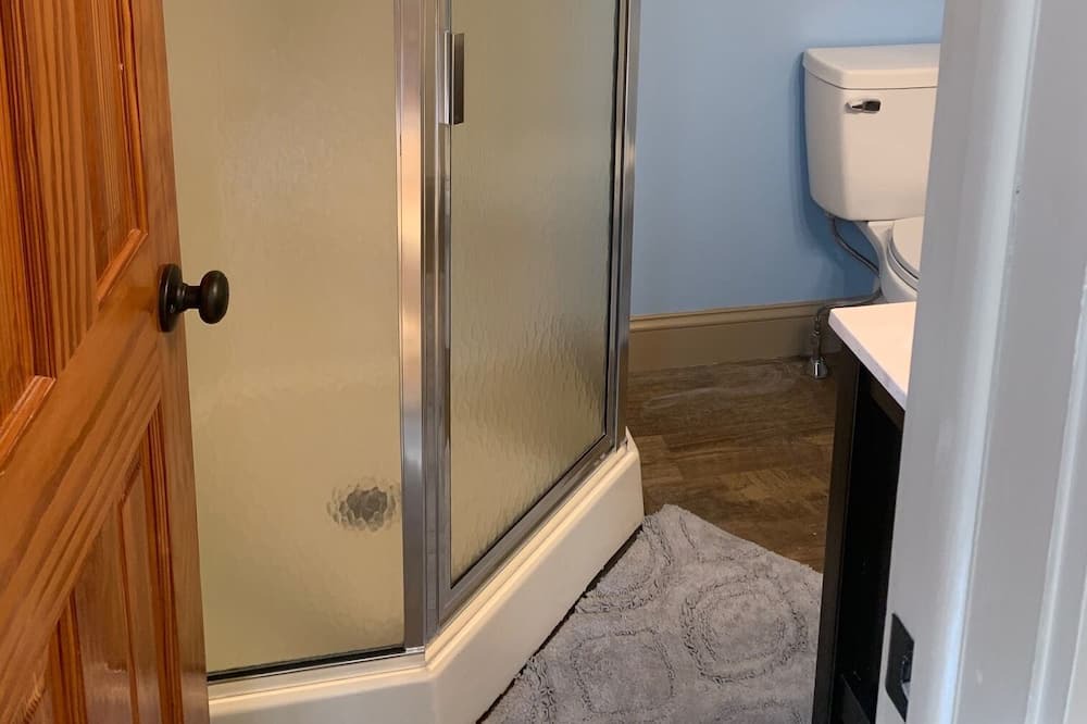 Photo of Bathroom in Spencer