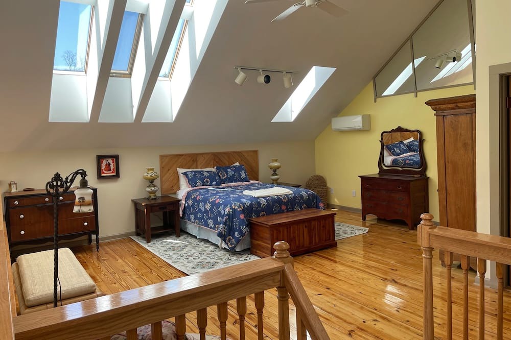 Photo of Bedroom in Spencer