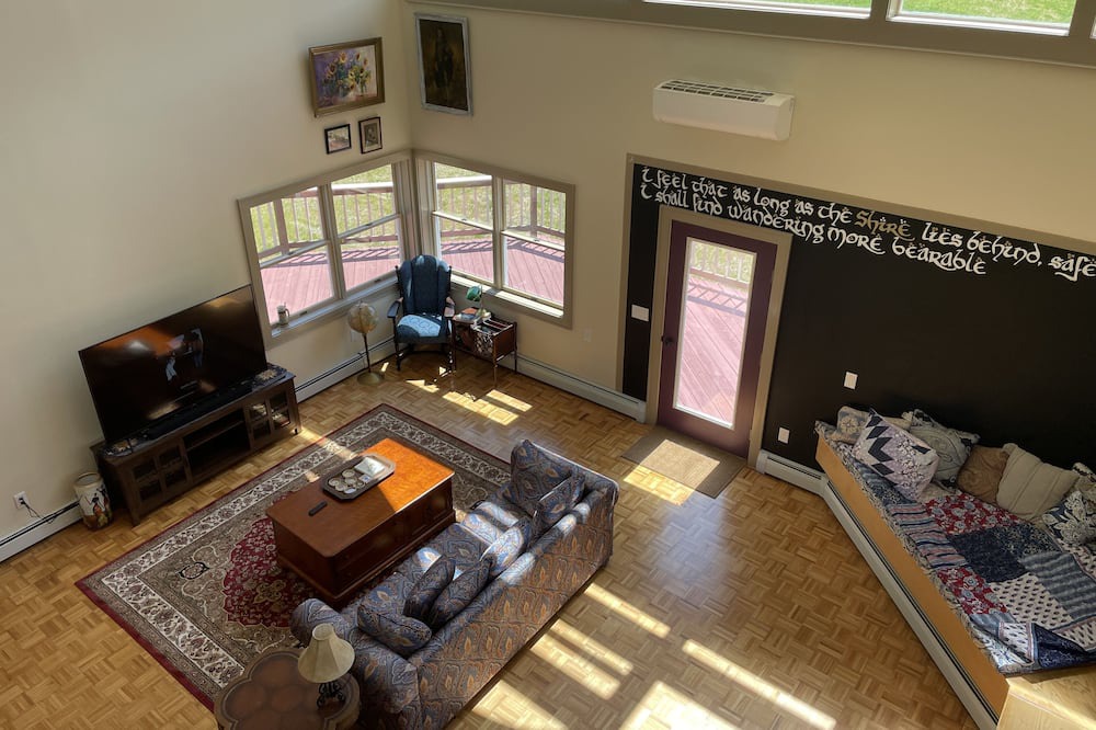 Photo of Livingroom in Spencer