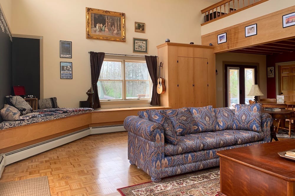 Photo of Livingroom in Spencer