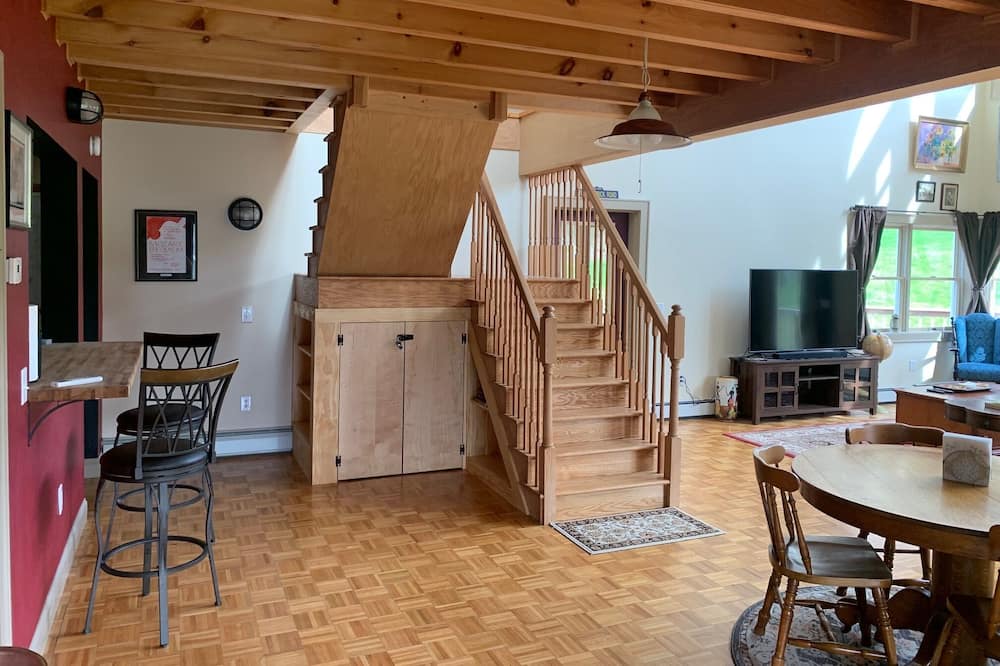 Photo of Livingroom in Spencer