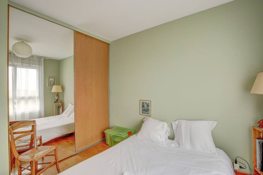 Photo of Bedroom in Bagnolet