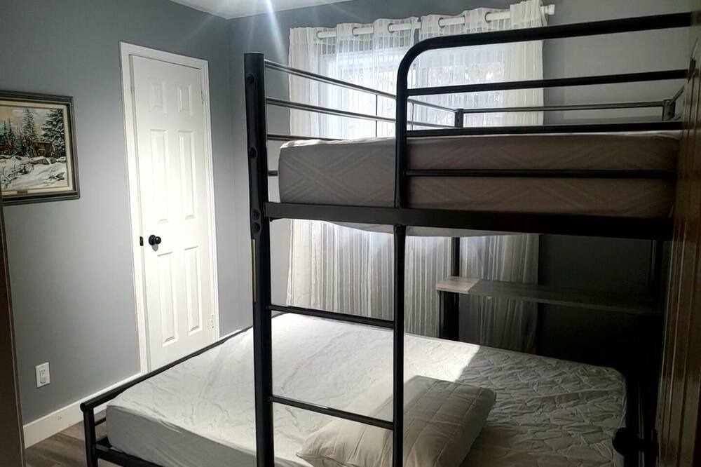 Photo of Bedroom in North Frontenac