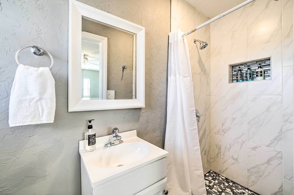 Photo of Bathroom in Moore