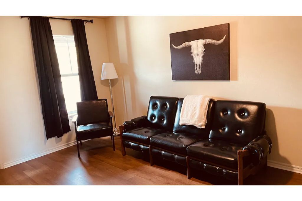 Photo of Livingroom in Lawton