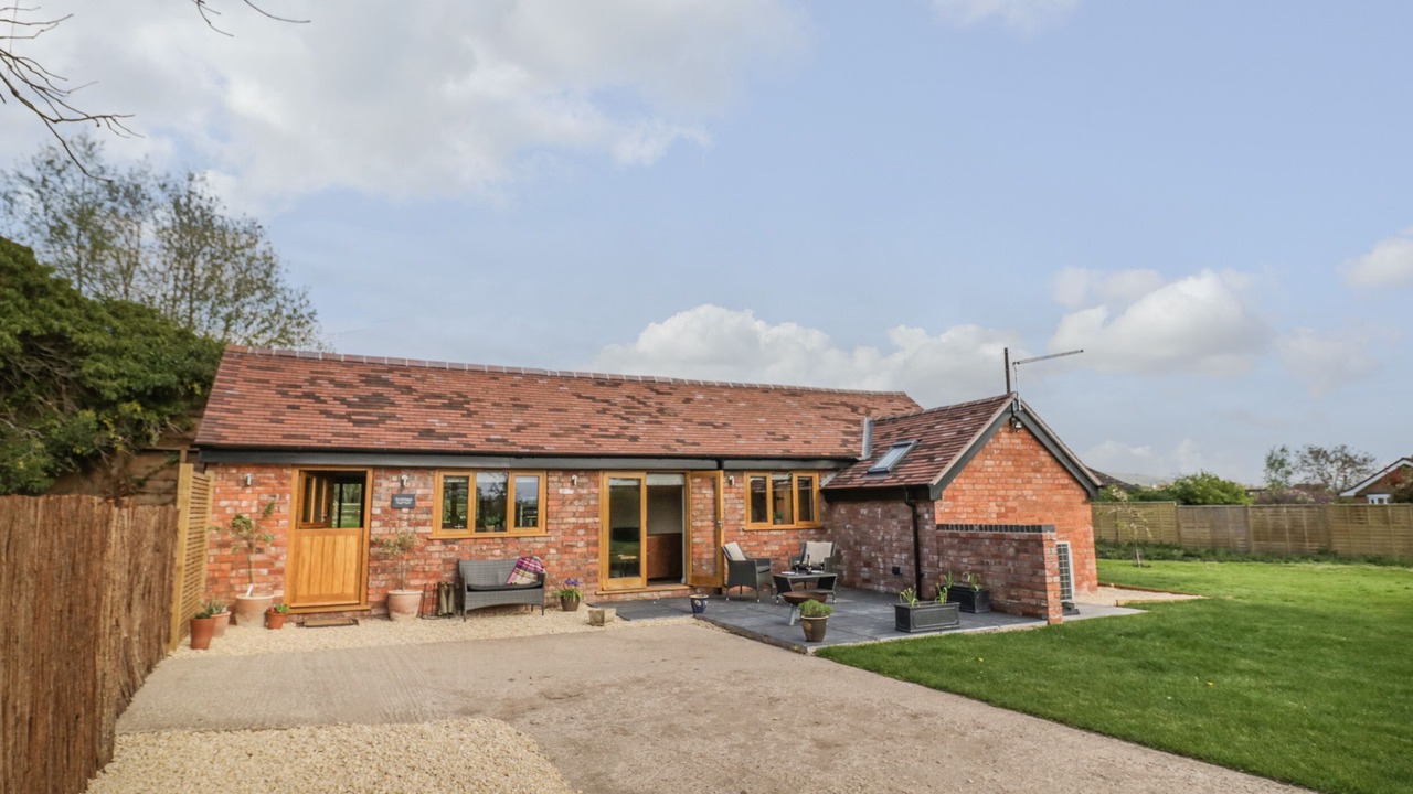 Photo of Outdoor in Defford