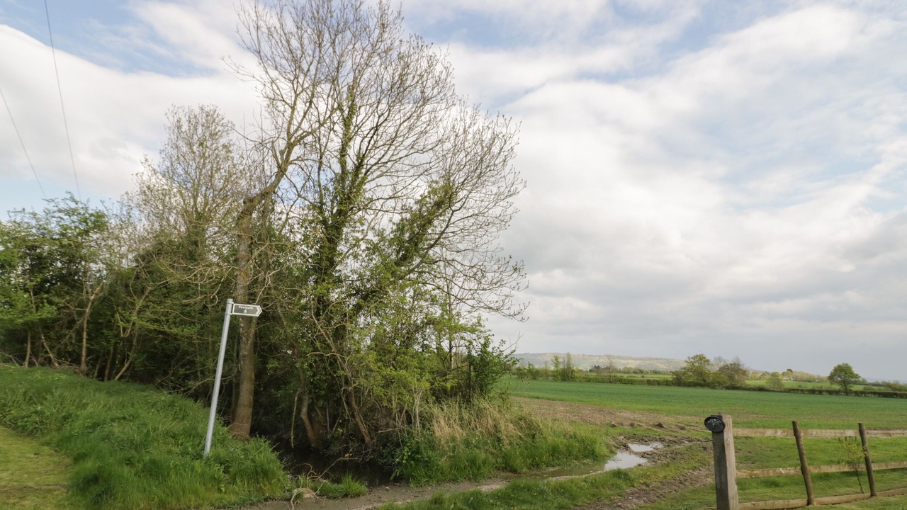 Photo of Others in Defford