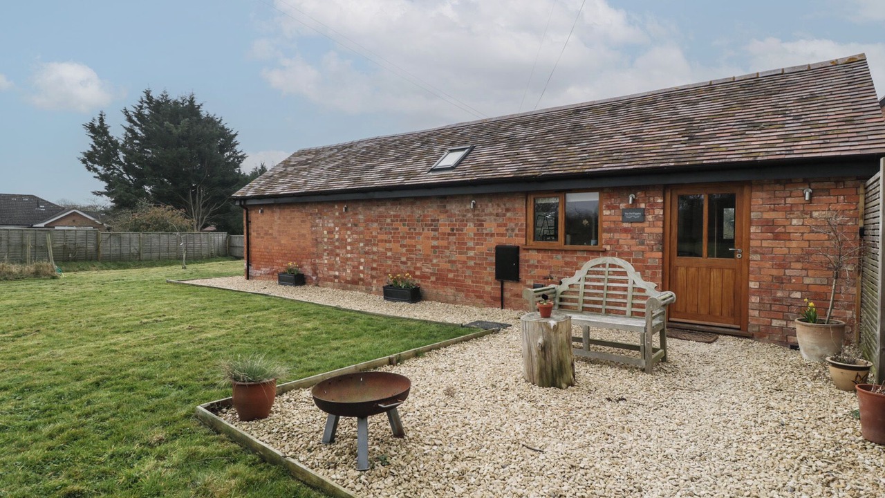 Photo of Others in Defford