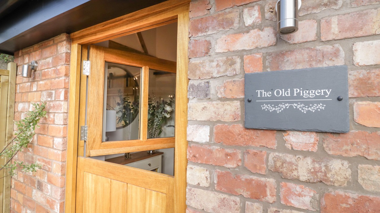 Photo of Others in Defford