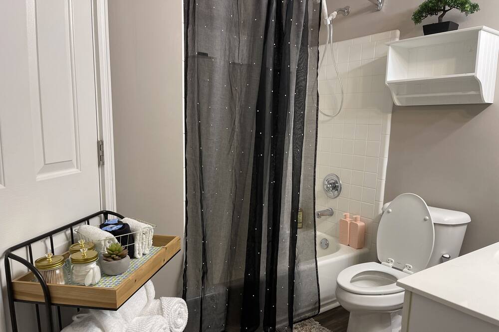 Photo of Bathroom in Prospect