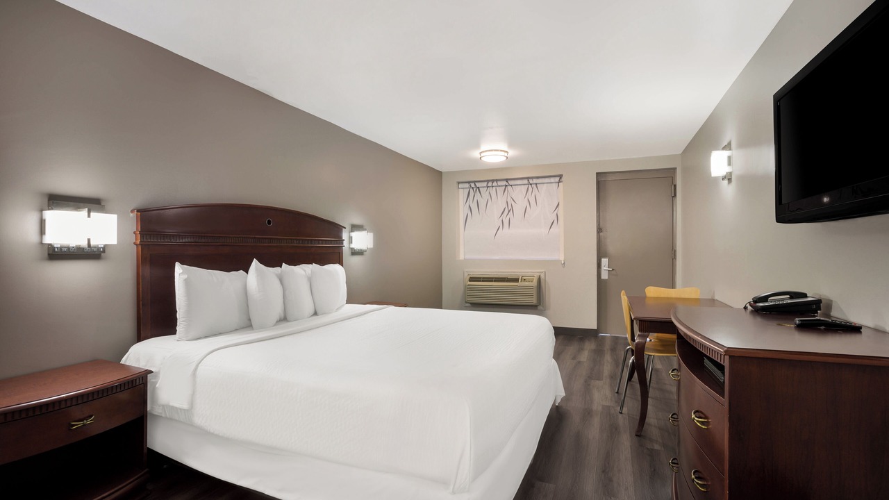 Photo of Bedroom in Edison