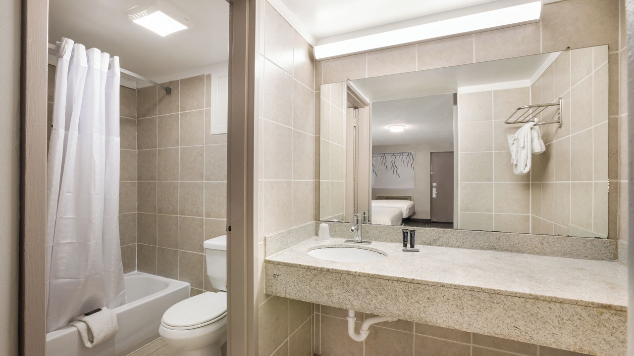 Photo of Bathroom in Edison