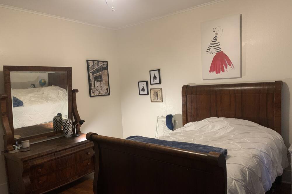 Photo of Bedroom in Batesville