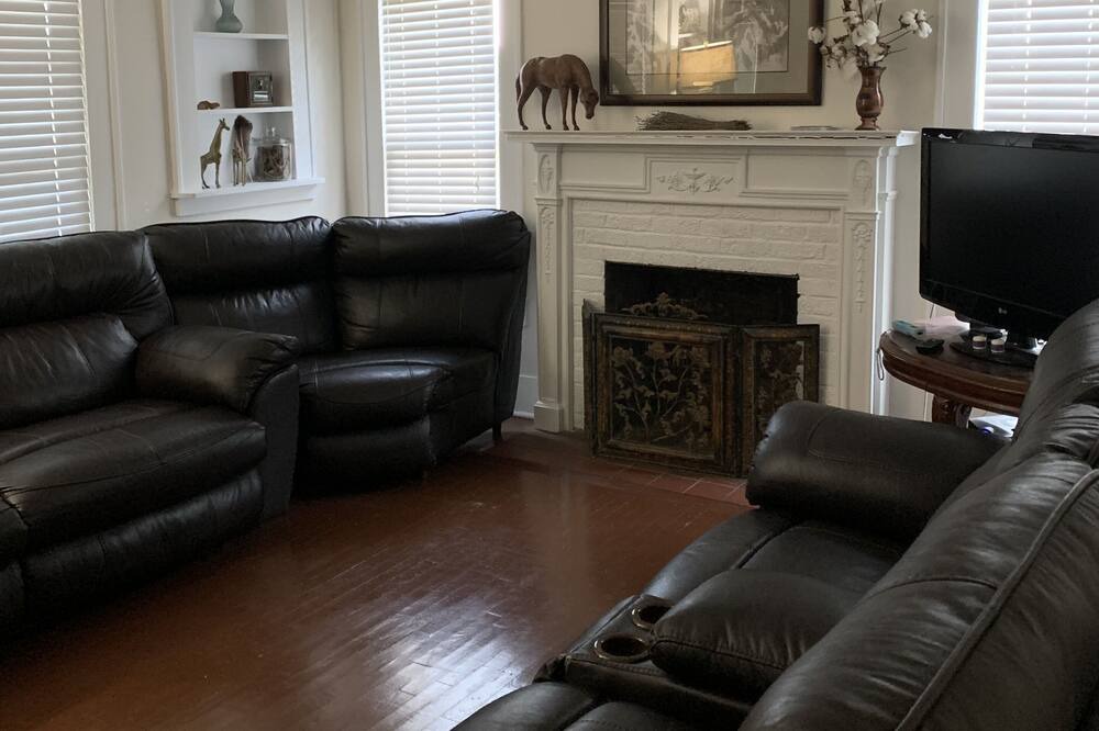 Photo of Livingroom in Batesville