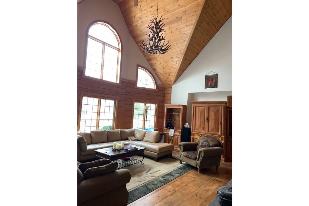 Photo of Livingroom in Dysart et al