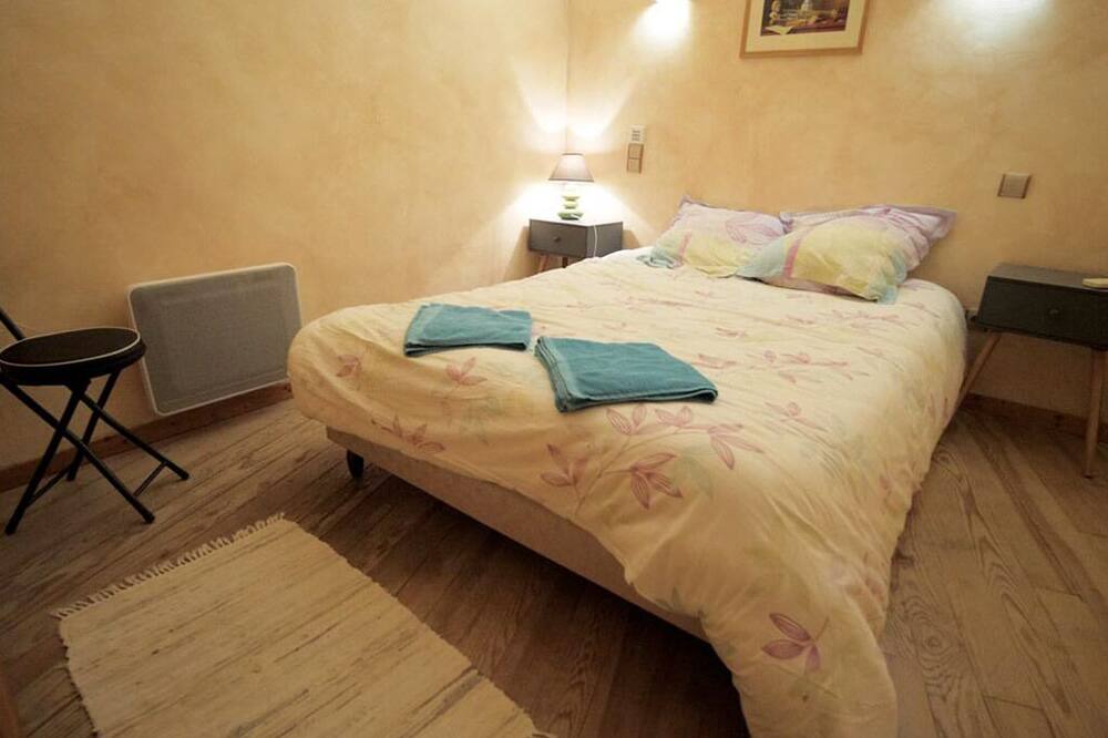 Photo of Bedroom in Lagrasse